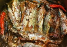 Về Huế ăn cá nục kho rim