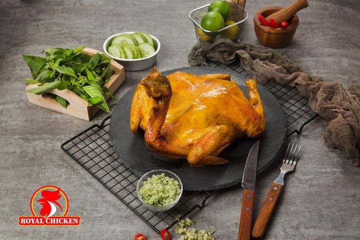 Đến Huế, ăn gà nướng đậm vị hoàng gia – Royal Chicken